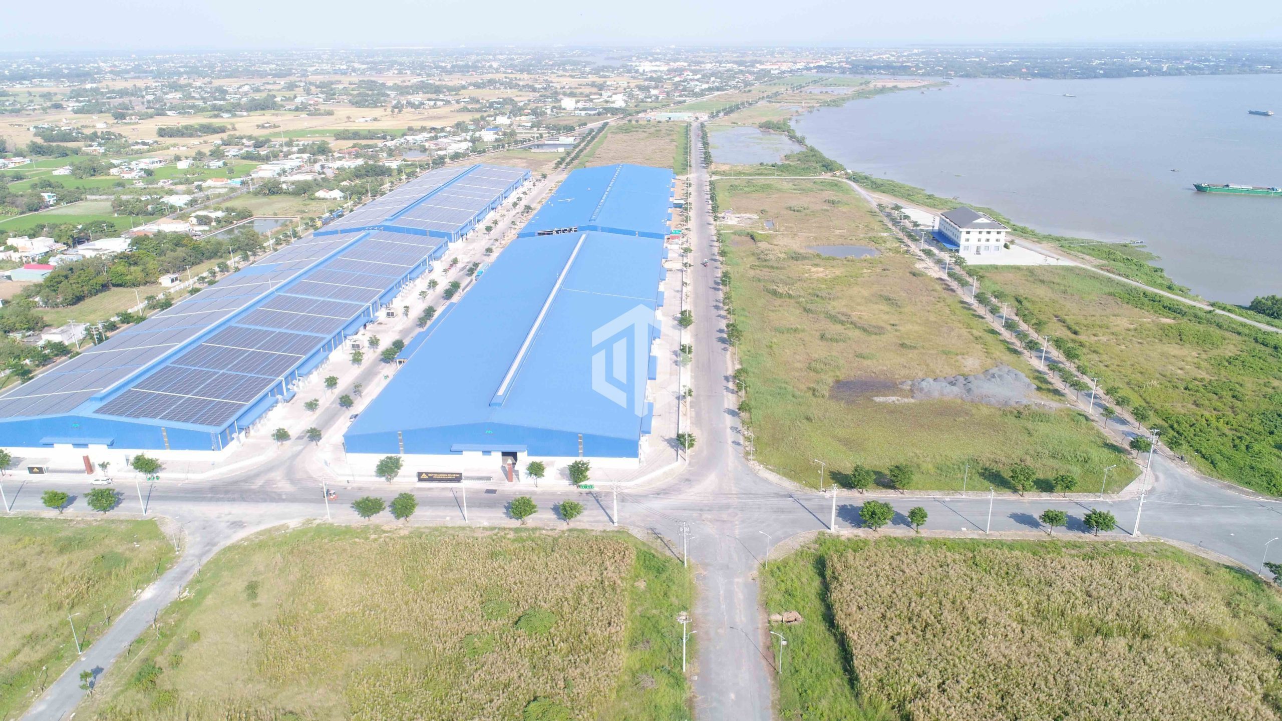 Chuyển nhượng 100.000m2 đất trong Khu Công Nghiệp tại Long An - Bất ...