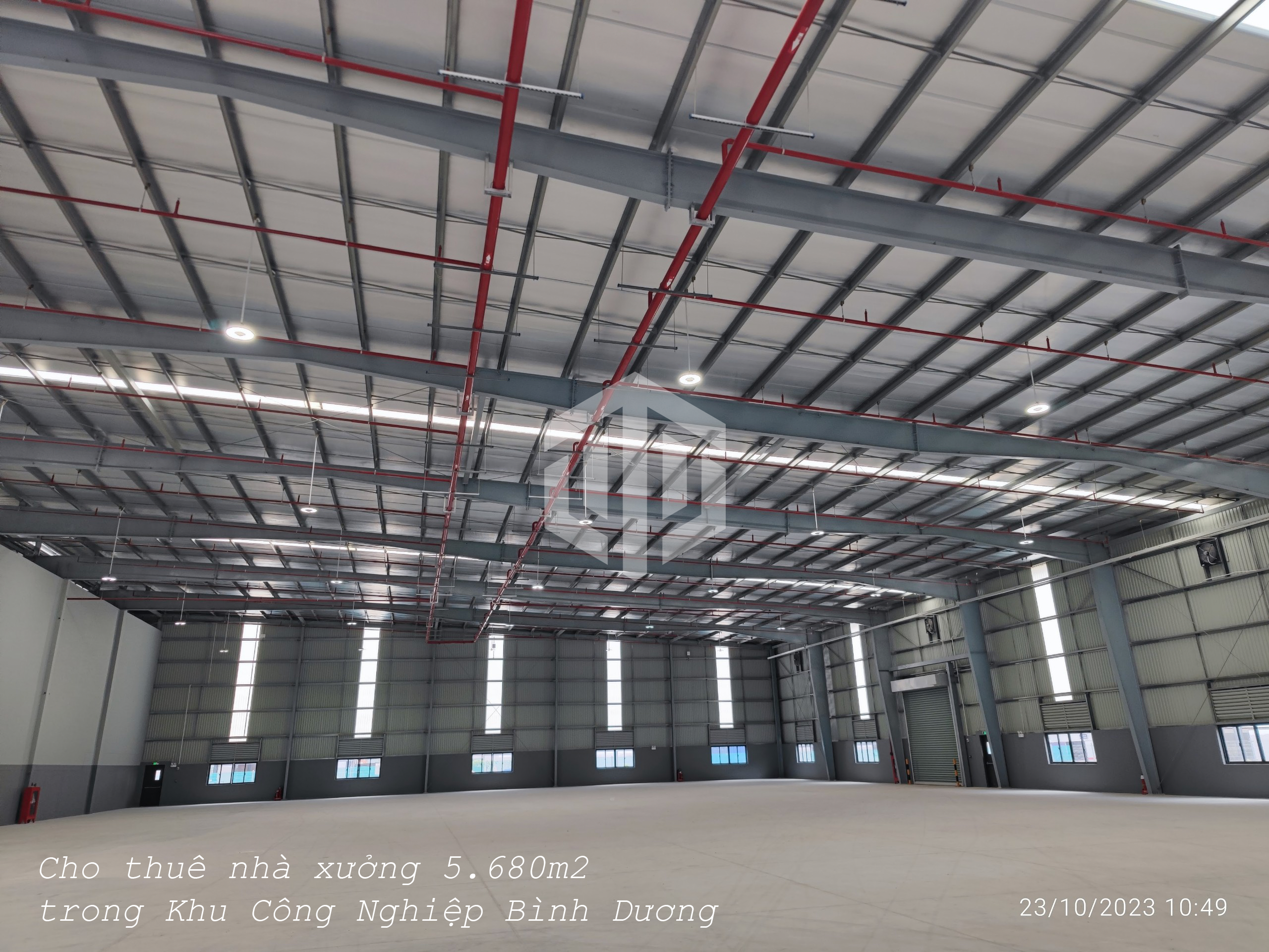 Cho thuê 5.680m2 xưởng trong Khu Công Nghiệp Bình Dương